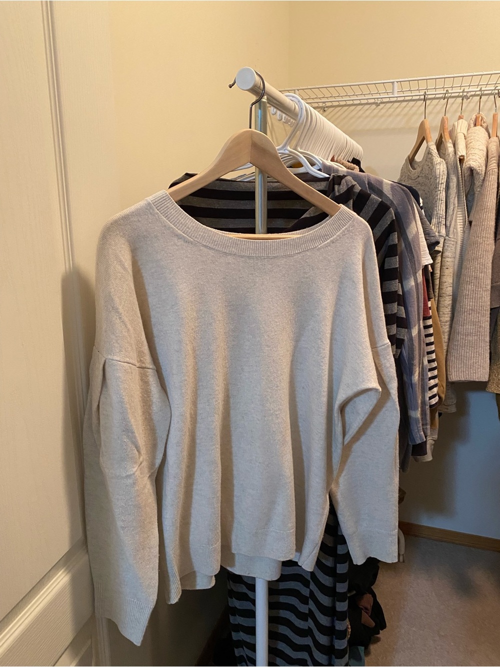 Banana Republic Cashmere & Merino Wool Blend Drop-Shoulder Sweater - Size M